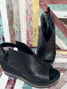 Antelope Peep Toe Leather Wedges Strappy Sandals Black VGC SZE 6.5